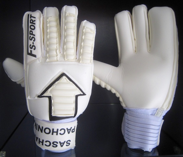 FS-Sport – Individuelle Torwarthandschuh-Sondermodelle – Keep It!