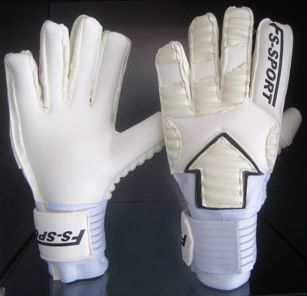 FS-Sport – Individuelle Torwarthandschuh-Sondermodelle – Keep It!