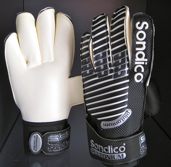 Sondico Plutonium goalkeeper gloves Vintage 